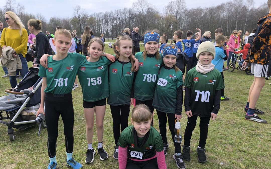 Świetny start! Nasi biegacze z medalami i awansem do finałów ogólnopolskich!